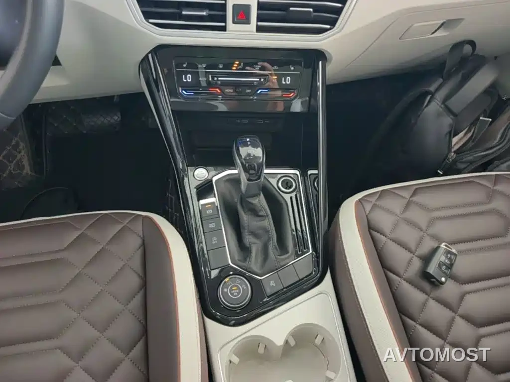 Volkswagen Tayron 2023 380TSI 4WD R-Line High-Performance Edition — фото 13