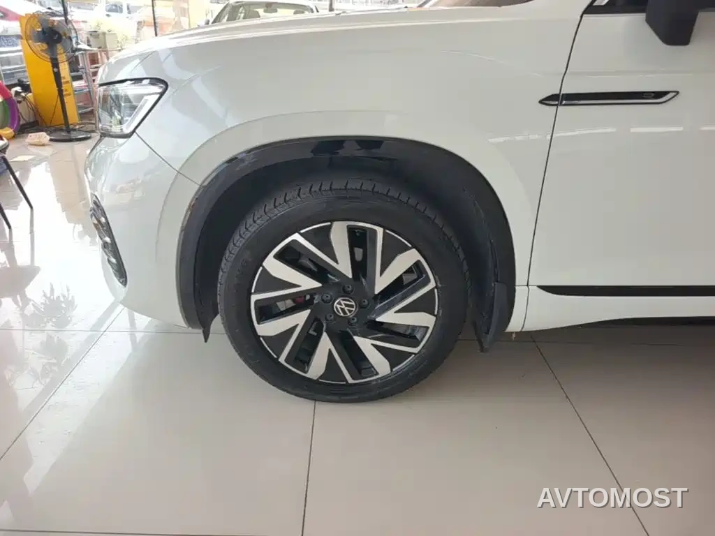Volkswagen Tayron 2023 380TSI 4WD R-Line High-Performance Edition — фото 21
