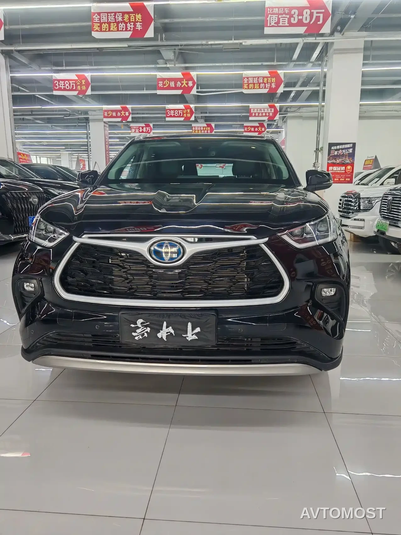 Toyota Highlander 2024 2.5L Smart Hybrid 4WD Premium 7-seater — фото 1