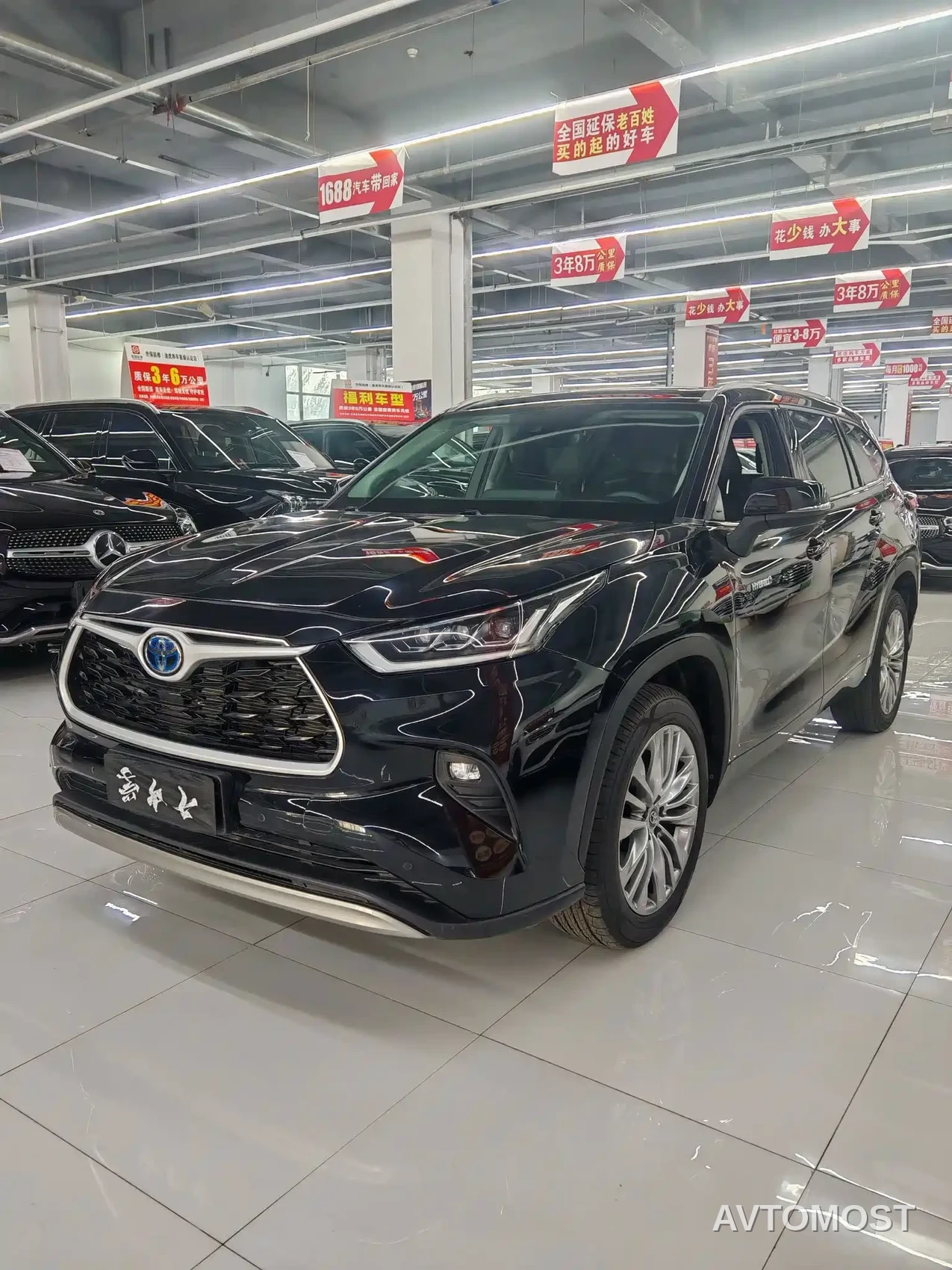 Toyota Highlander 2024 2.5L Smart Hybrid 4WD Premium 7-seater — фото 2