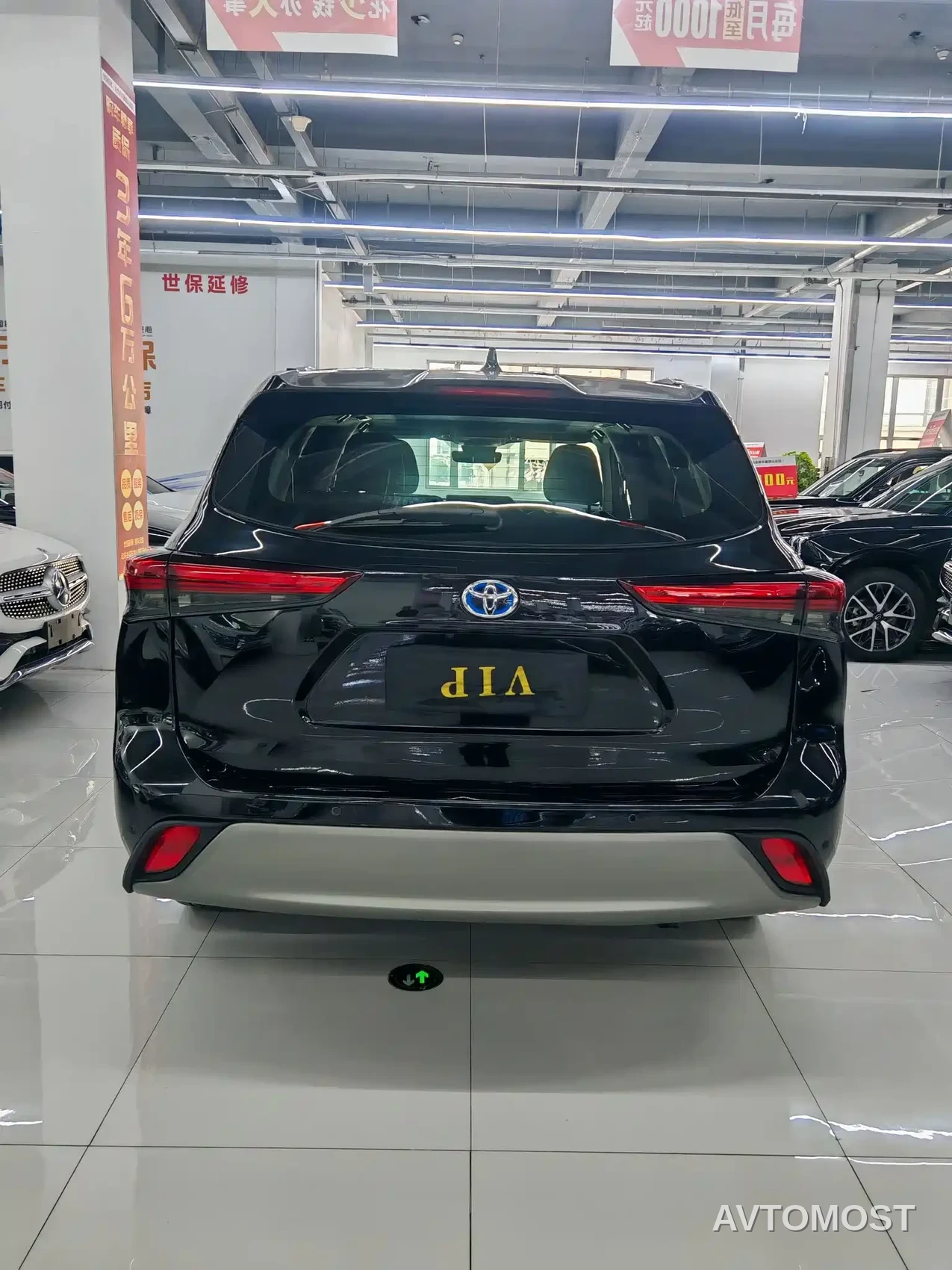 Toyota Highlander 2024 2.5L Smart Hybrid 4WD Premium 7-seater — фото 9