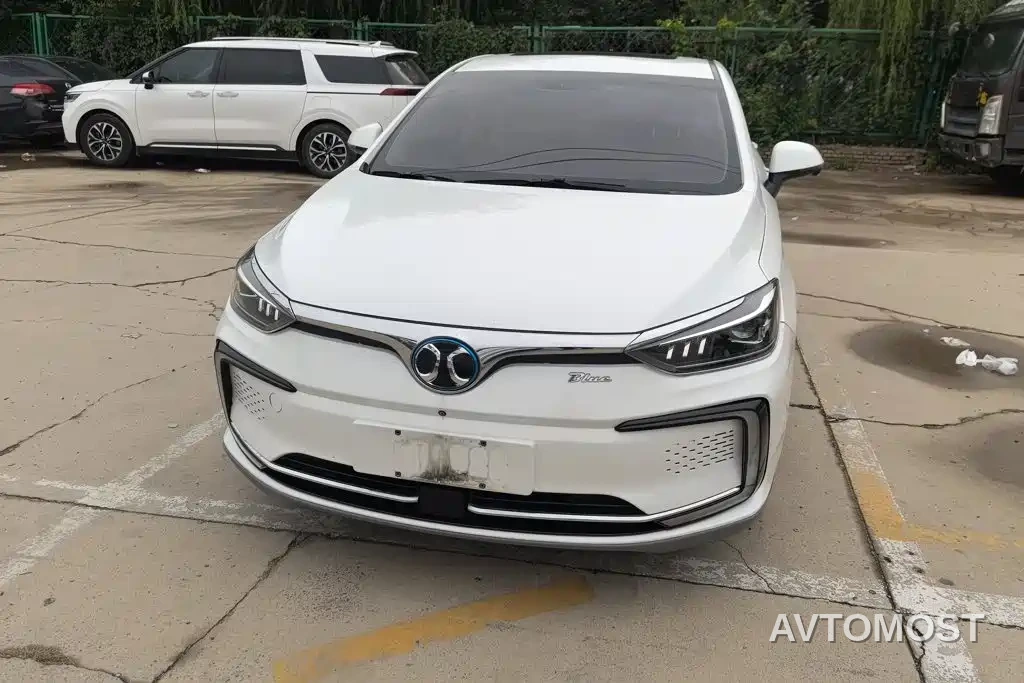 BAIC Beijing EU5 2019 R500 Smart Wind Edition — фото 2