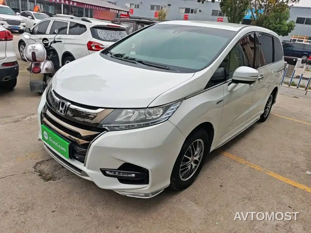 Honda Odyssey 2021 2.0L Sharp Premium Edition — фото 2