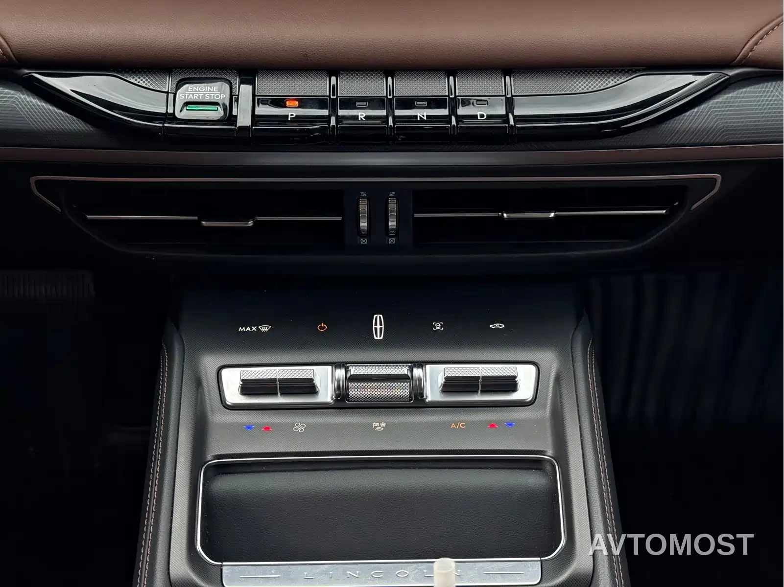 Lincoln Z 2025 2.0T Premium Hybrid — фото 8