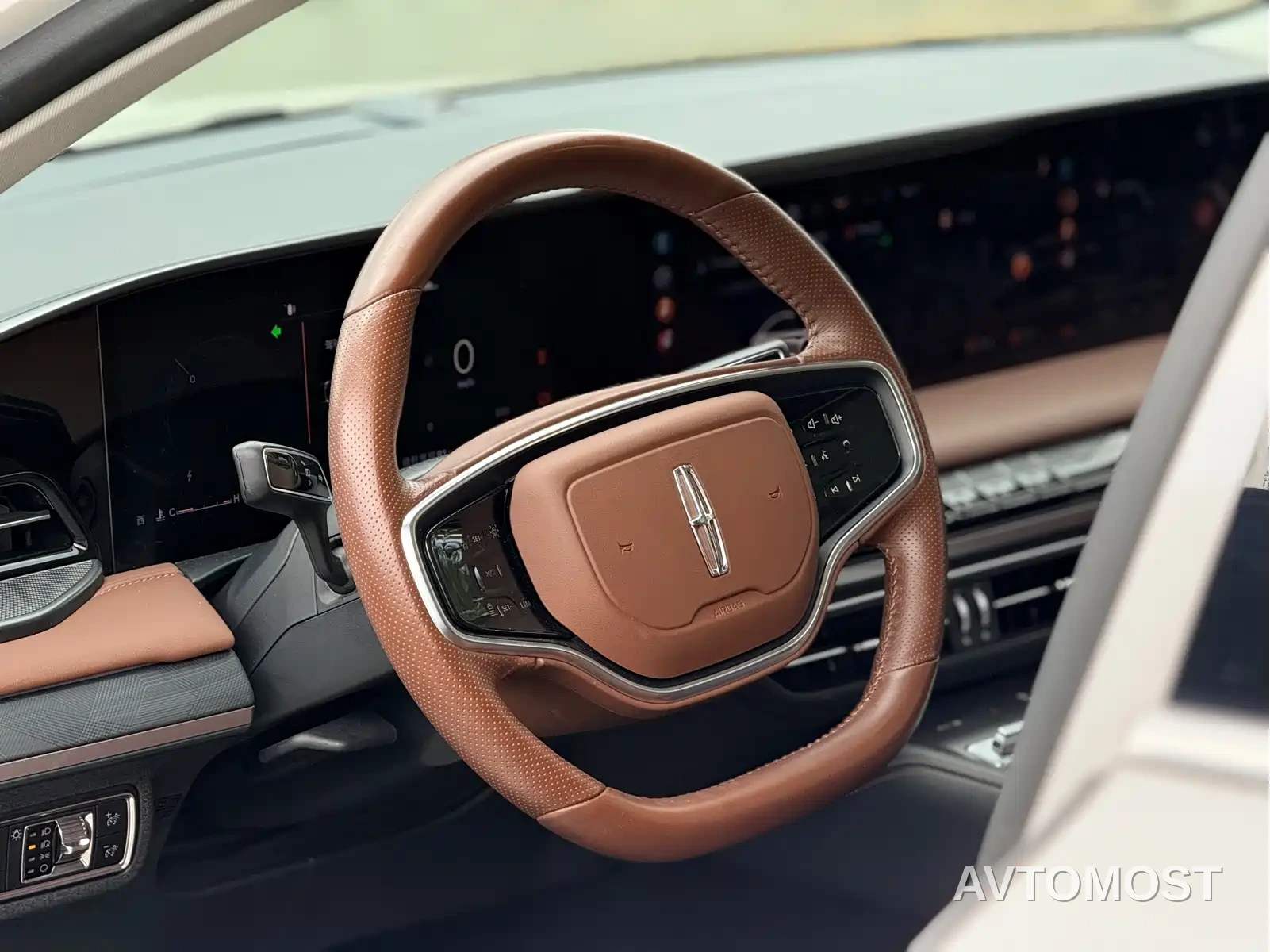 Lincoln Z 2025 2.0T Premium Hybrid — фото 18