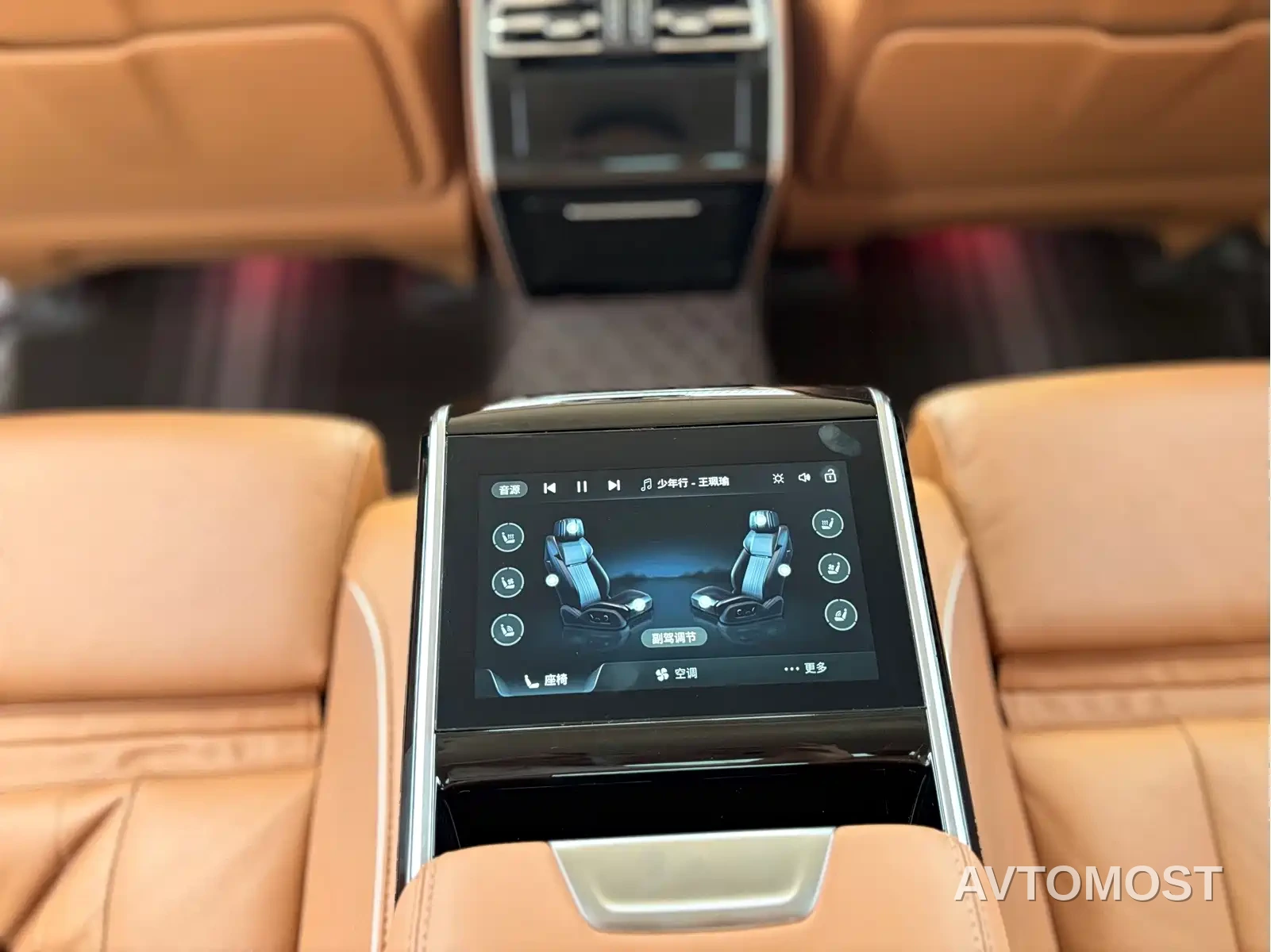 Hongqi H9 2023 2.0T Smart Connectivity Flagship Edition — фото 13