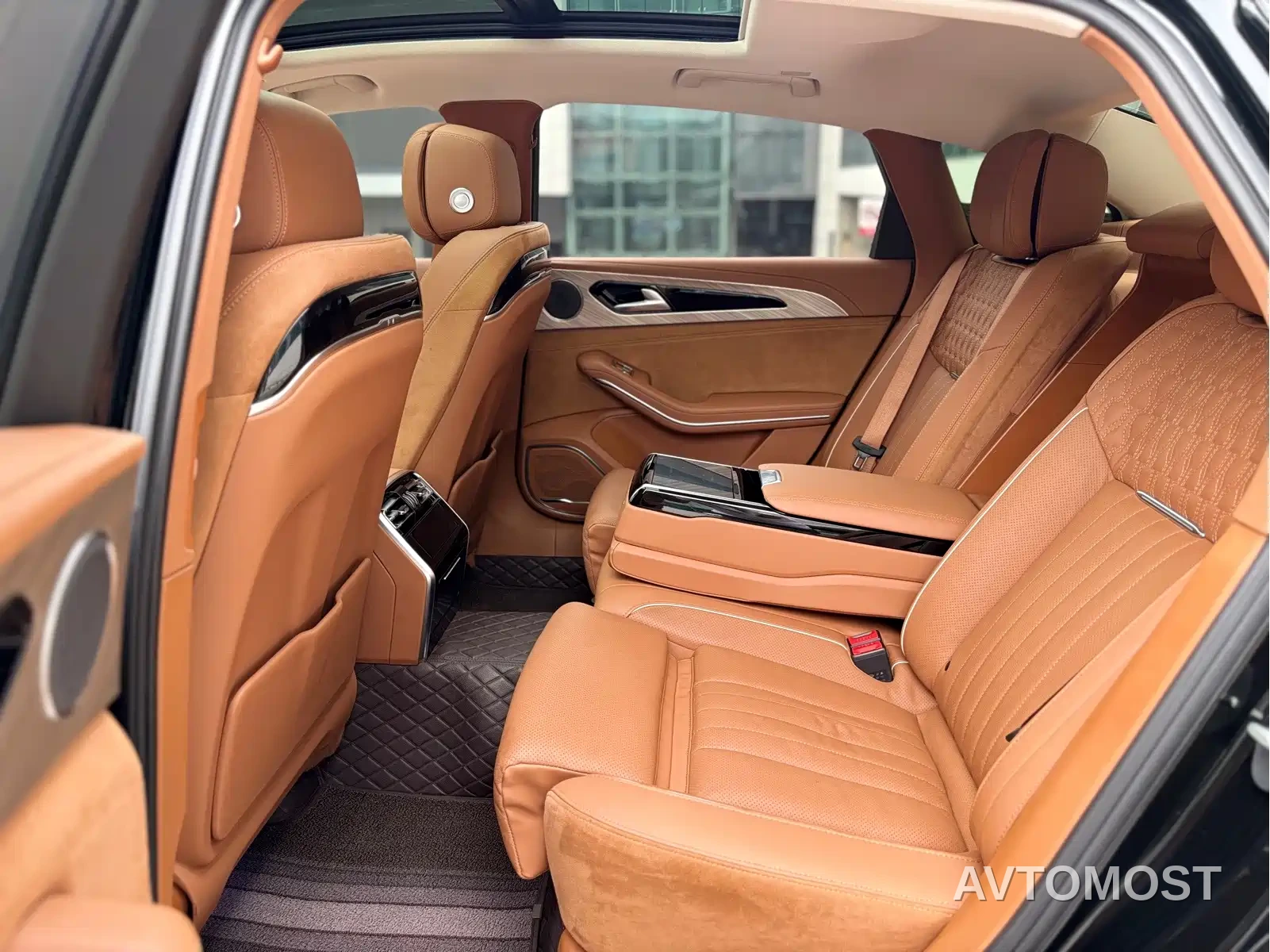Hongqi H9 2023 2.0T Smart Connectivity Flagship Edition — фото 14