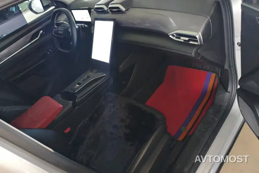 Dongfeng Aeolus Haohan 2023 DH-i 1.5T Luxury Edition — фото 6