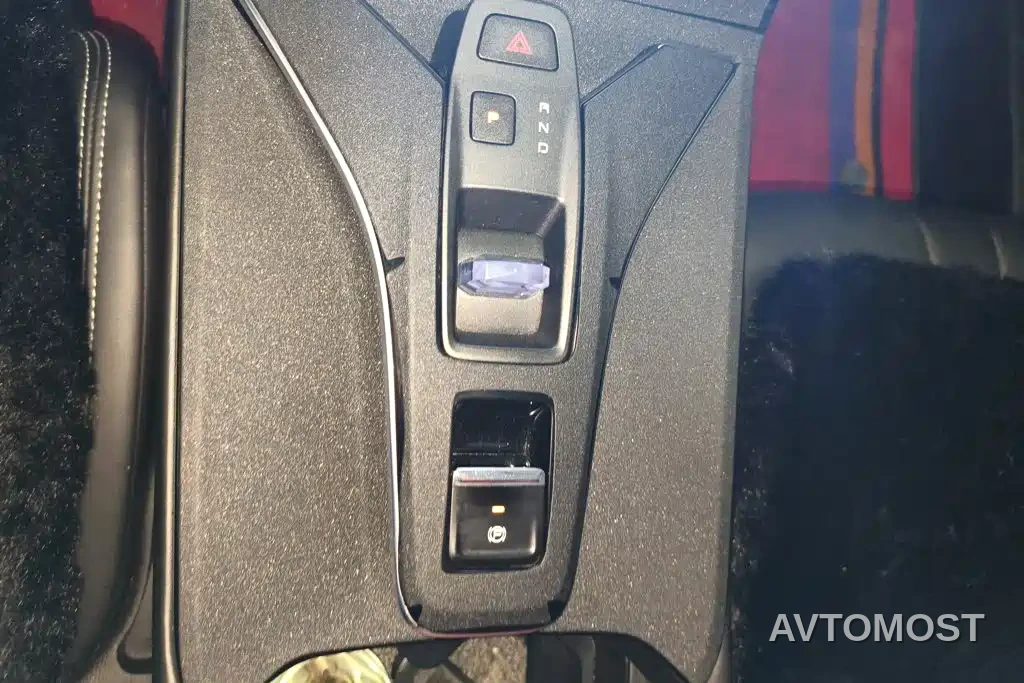 Dongfeng Aeolus Haohan 2023 DH-i 1.5T Luxury Edition — фото 13
