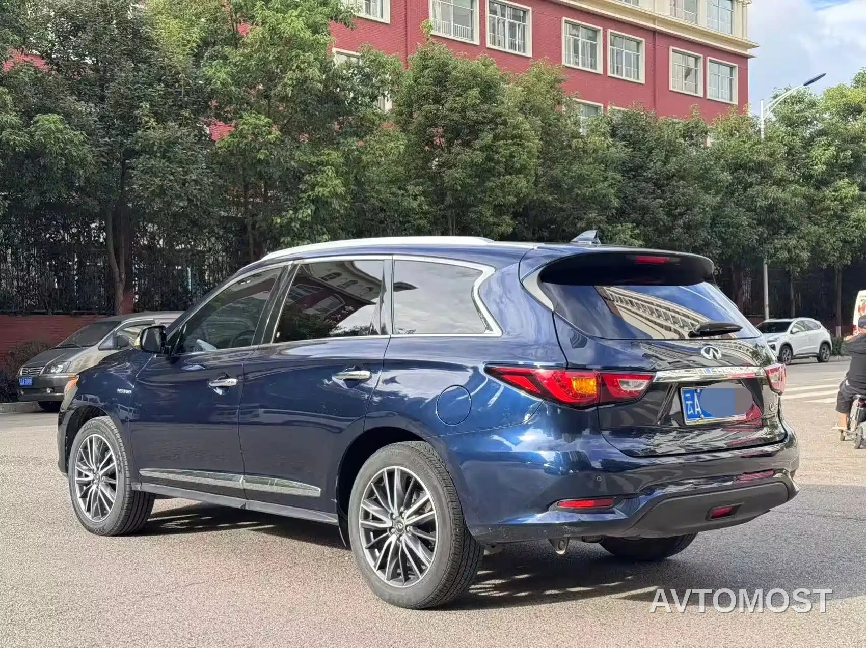 Infiniti QX60 (Import) 2020 2.5 S/C Hybrid 2WD Excellence Edition — фото 6