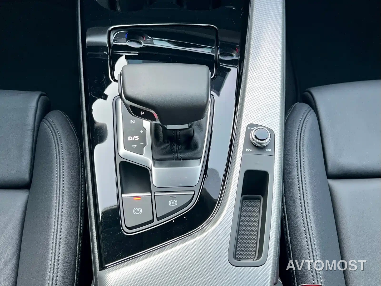 Audi A5 (Import) 2024 Sportback 40 TFSI Fashion Dynamic — фото 11
