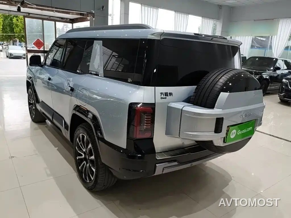Fang Cheng Bao Leopard 8 2026 Zhihong Flagship Edition 5-seater — фото 5