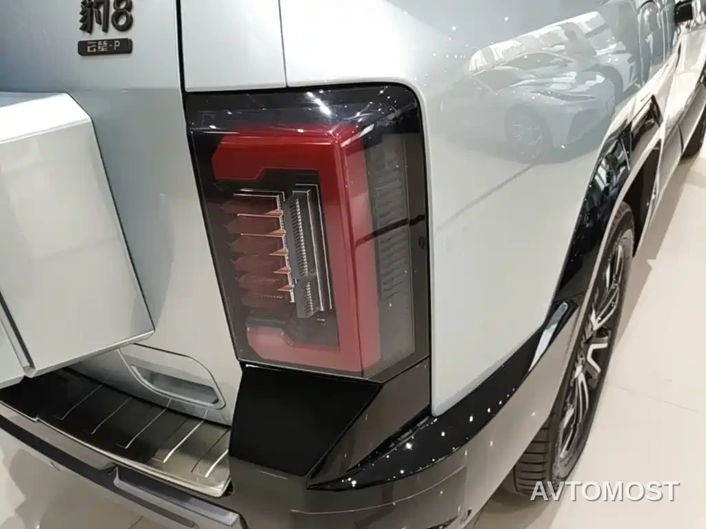 Fang Cheng Bao Leopard 8 2026 Zhihong Flagship Edition 5-seater — фото 7