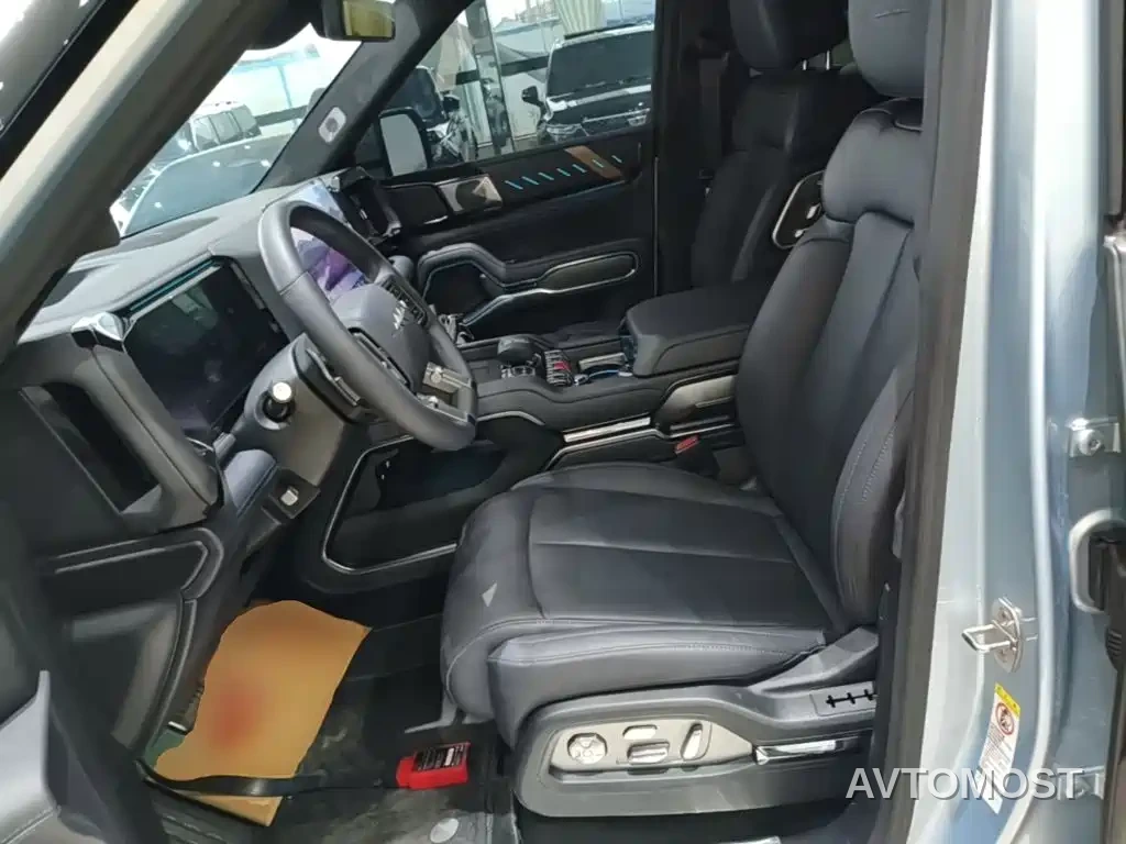 Fang Cheng Bao Leopard 8 2026 Zhihong Flagship Edition 5-seater — фото 13