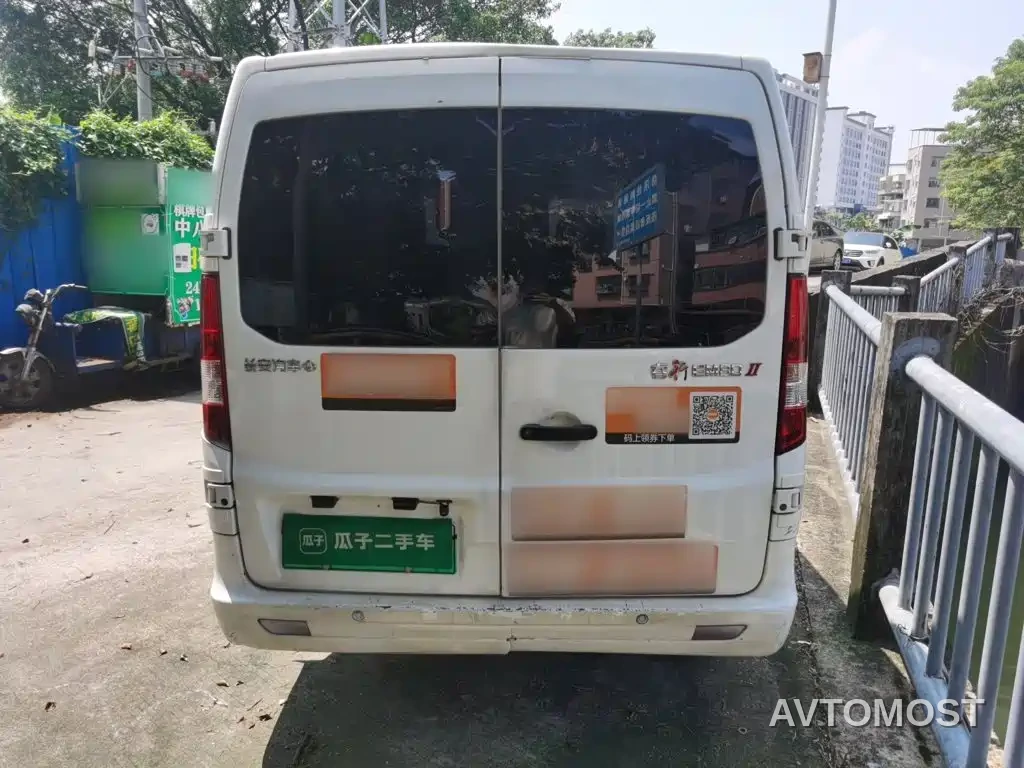 Changan Ruixing EM80 2025 Passenger Version Comfort 6-seater 300km Dual Swing Doors — фото 5
