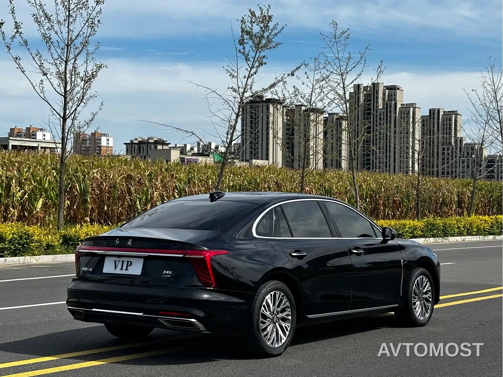 Hongqi H5 2023 1.5T HEV Smart Connect Flag Comfort — фото 7