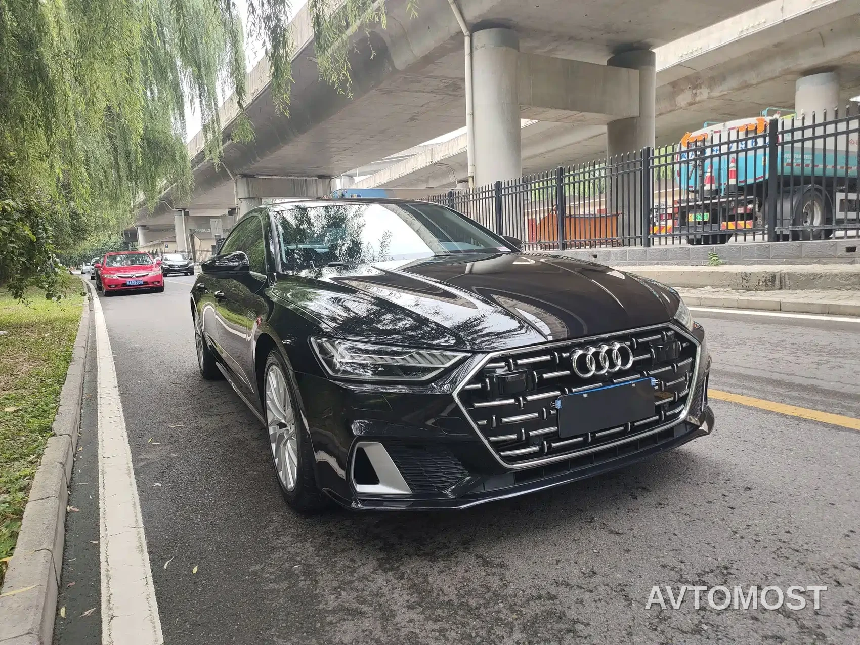 Audi A7L 2024 45TFSI S-line Dream Edition Crystal Package — фото 3