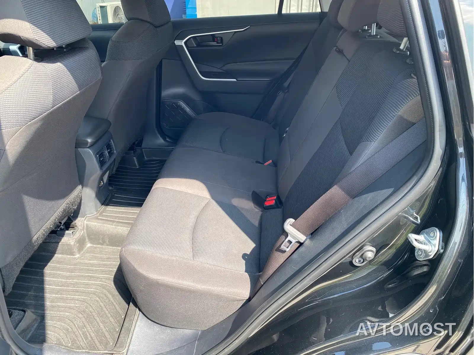 Toyota RAV4 Rongfang 2023 2.0L CVT 2WD Urban Edition — фото 6