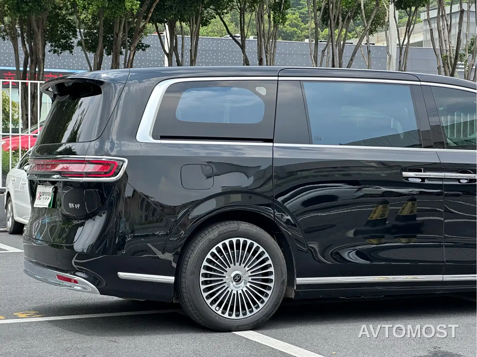 Zhijie Zunjie MPV 2026 Model High-End Edition — фото 6