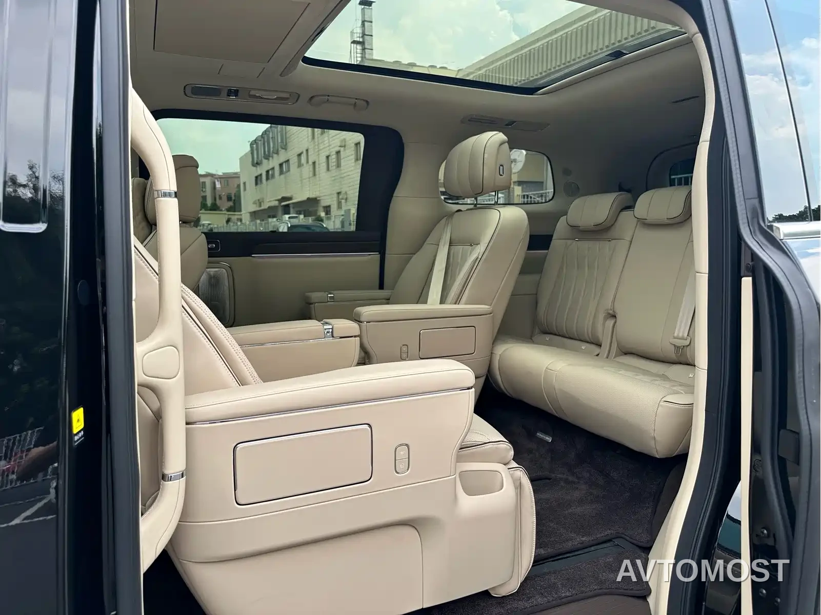 Zhijie Zunjie MPV 2026 Model High-End Edition — фото 15