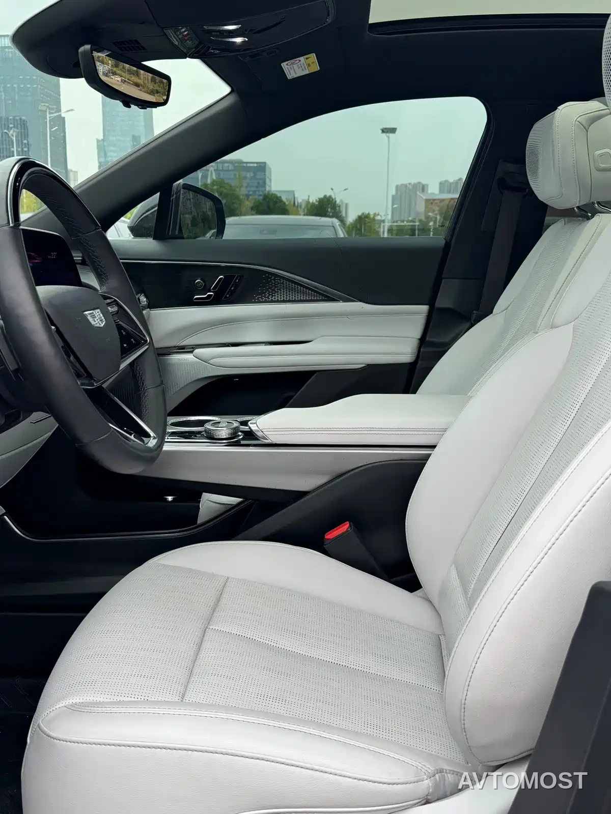 Cadillac IQ Rui Ge 2022 RWD Long Range Luxury Edition — фото 15