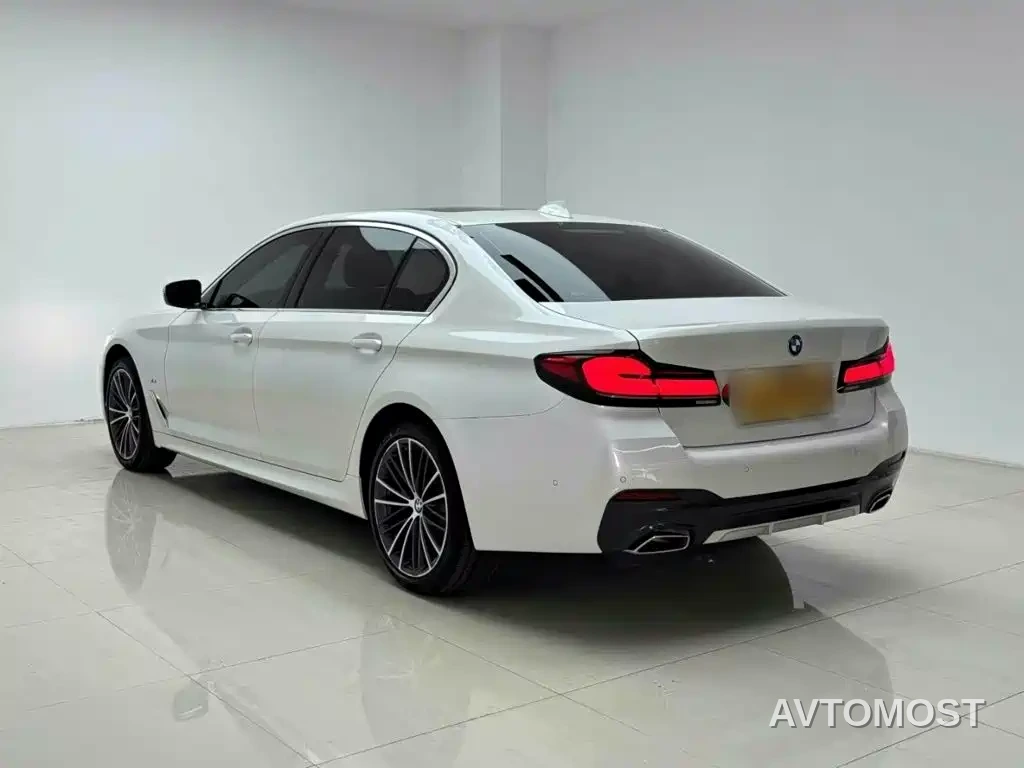 BMW 5 Series 2022 Facelift 530Li Leading M Sport Package — фото 4