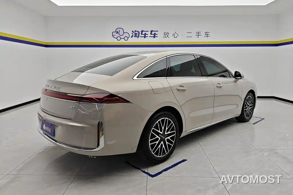 Roewe M7 DMH 2025 1.5T 115km Mid-range — фото 3