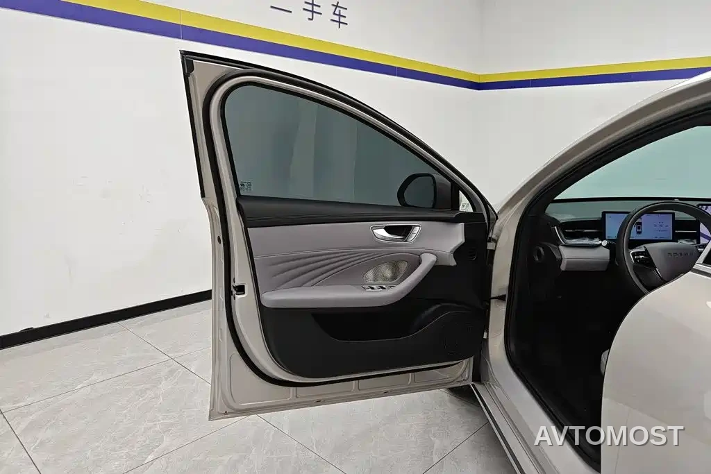Roewe M7 DMH 2025 1.5T 115km Mid-range — фото 7