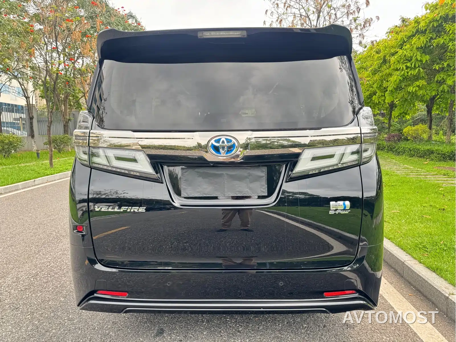 Toyota Vellfire 2020 Twin Engine 2.5L HV Luxury Edition — фото 5