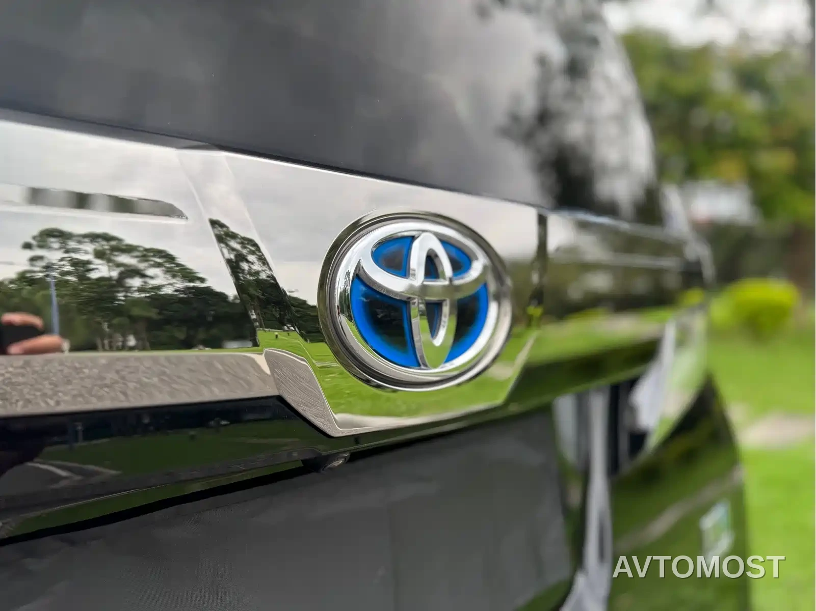 Toyota Vellfire 2020 Twin Engine 2.5L HV Luxury Edition — фото 9