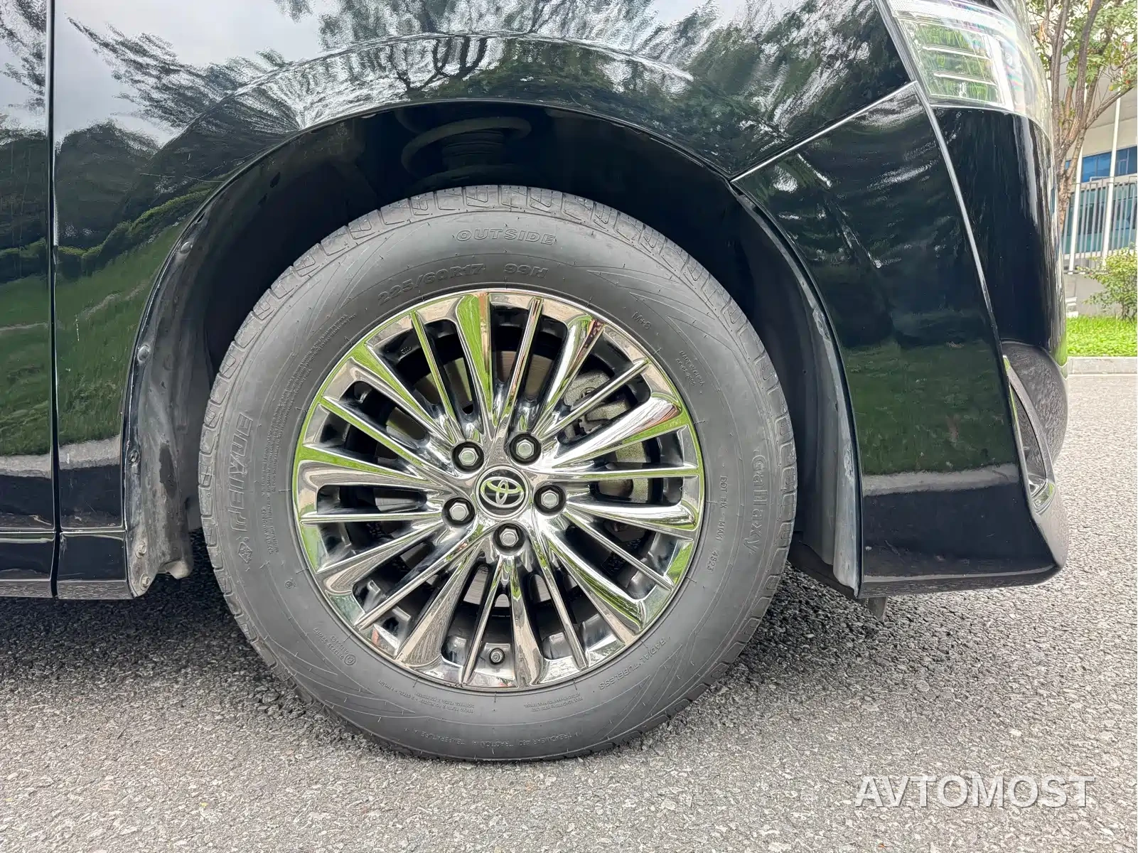Toyota Vellfire 2020 Twin Engine 2.5L HV Luxury Edition — фото 12