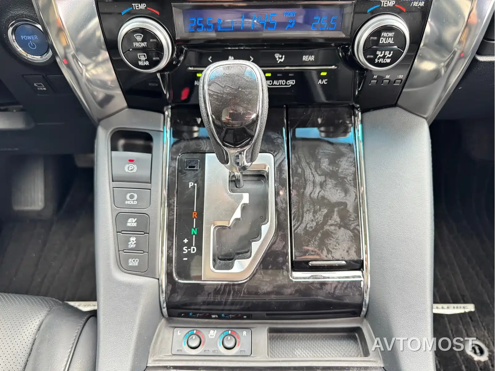 Toyota Vellfire 2020 Twin Engine 2.5L HV Luxury Edition — фото 18