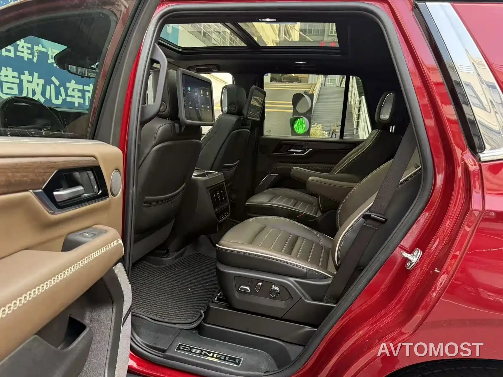 Daolangge GMC Yukon 2025 2.7T Denali Summit Edition — фото 1