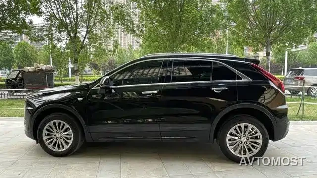 Cadillac XT4 2024 28T 2WD Luxury — фото 5