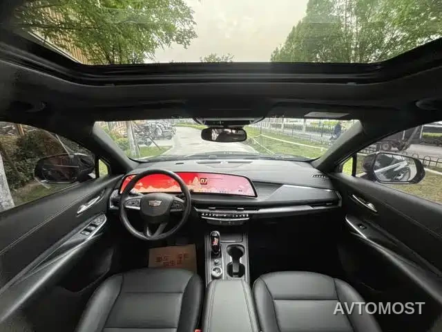 Cadillac XT4 2024 28T 2WD Luxury — фото 6