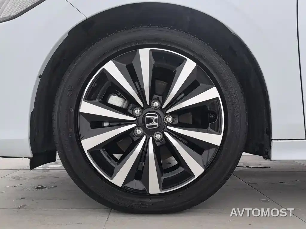 Honda Civic 2023 2.0L e:HEV Pioneer Edition — фото 16