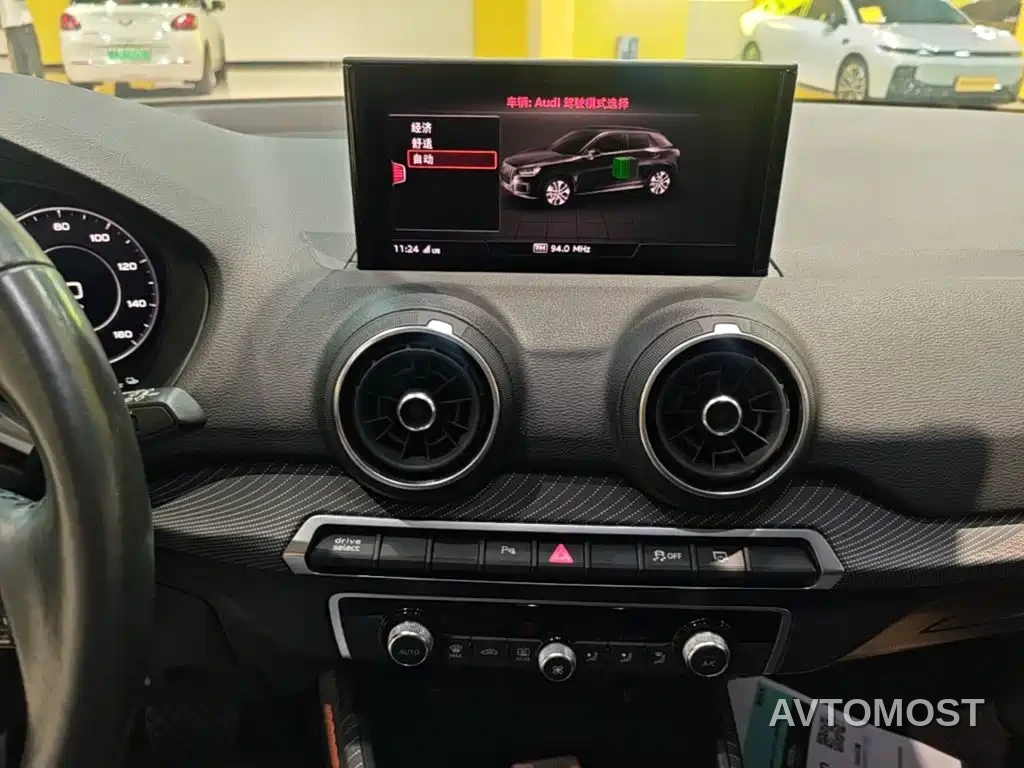 Audi Q2L e-tron 2019 Q2L e-tron Pure Electric Smart Enjoyment — фото 8