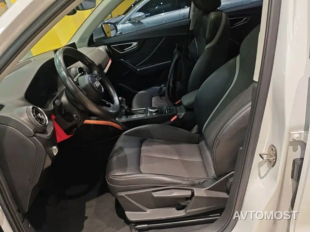 Audi Q2L e-tron 2019 Q2L e-tron Pure Electric Smart Enjoyment — фото 10
