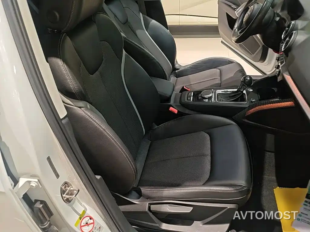 Audi Q2L e-tron 2019 Q2L e-tron Pure Electric Smart Enjoyment — фото 19