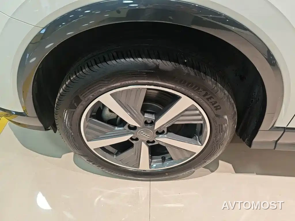 Audi Q2L e-tron 2019 Q2L e-tron Pure Electric Smart Enjoyment — фото 24