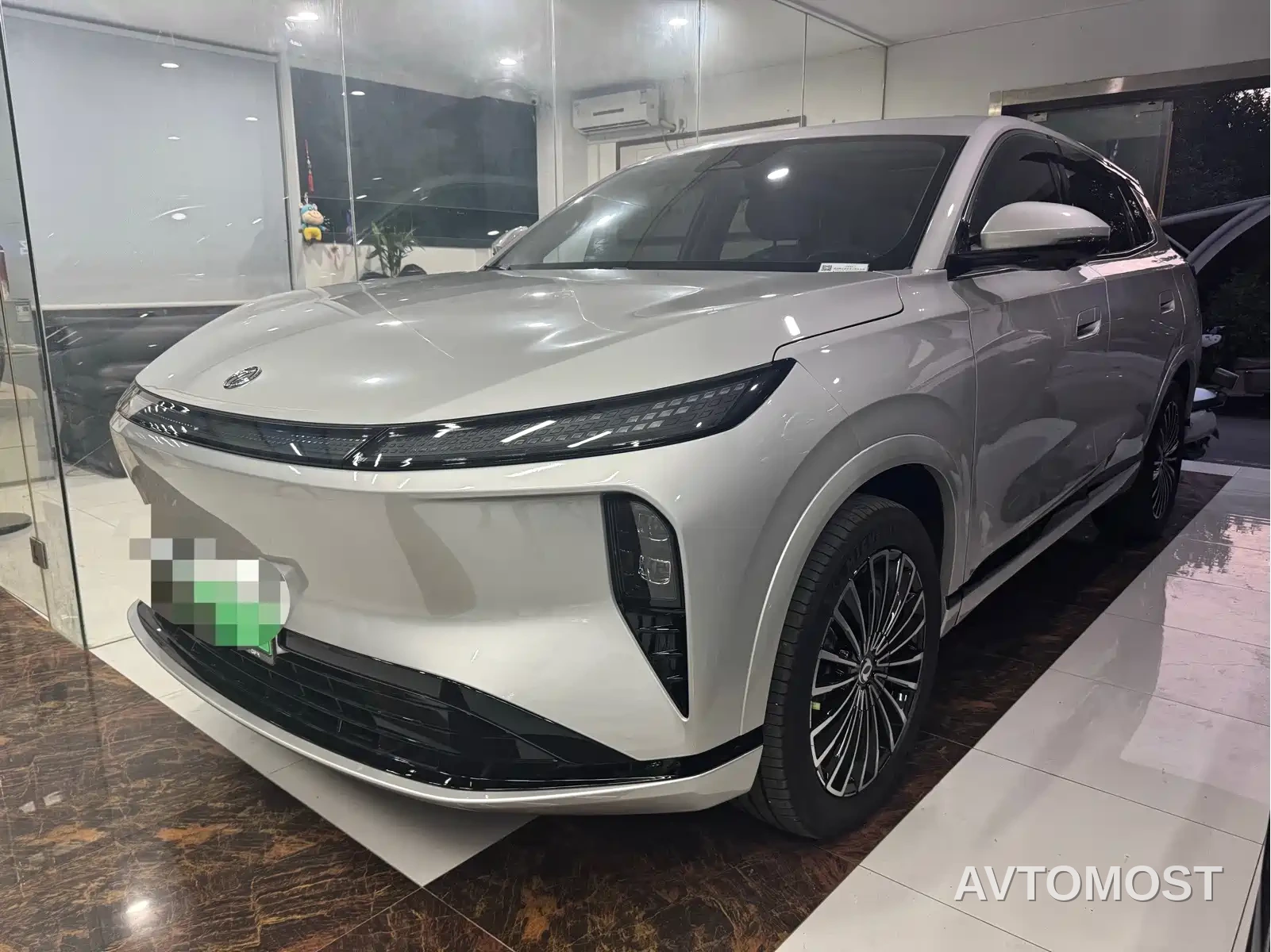 Dongfeng Aeolus L8 2025 112KM Ideal Edition — фото 1