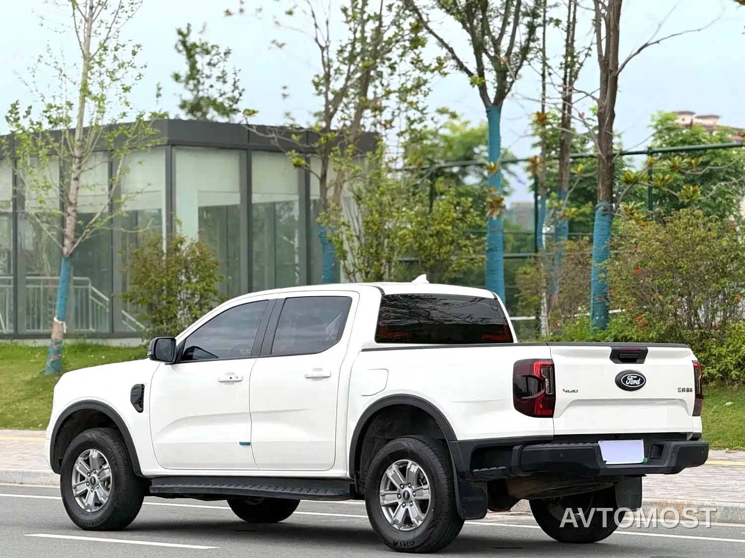 Ford Ranger 2023 Mountain Forest 4WD Automatic (Petrol) — фото 9
