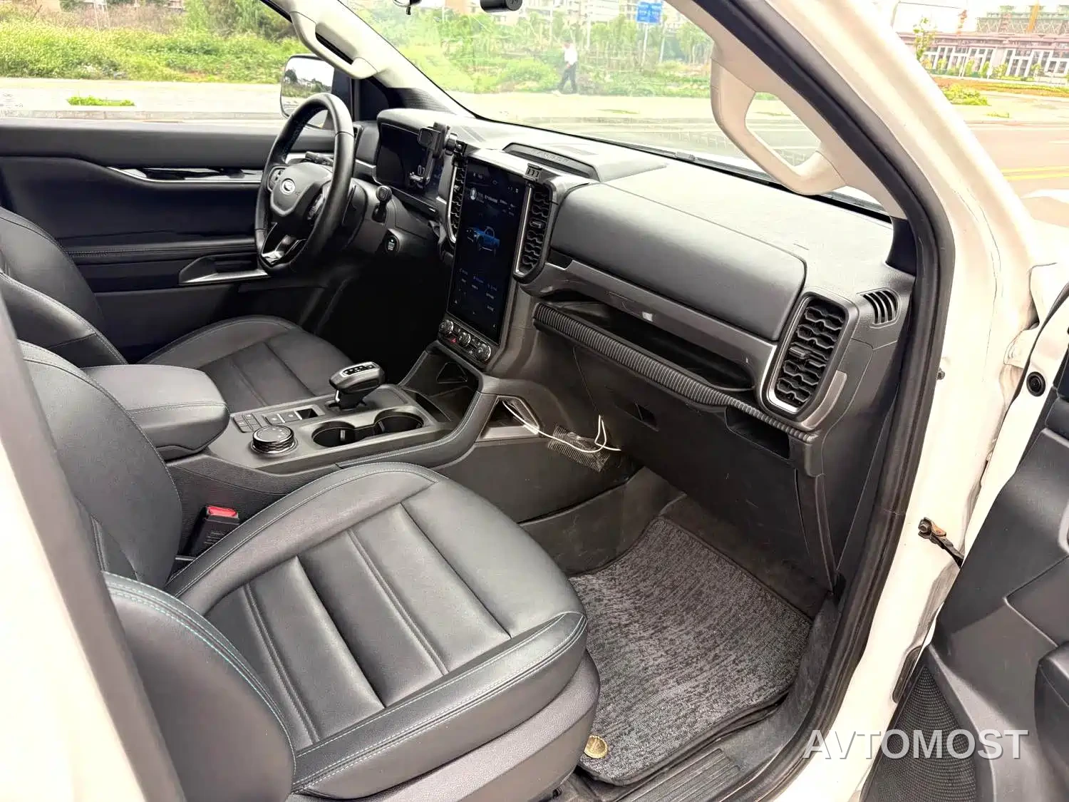 Ford Ranger 2023 Mountain Forest 4WD Automatic (Petrol) — фото 12