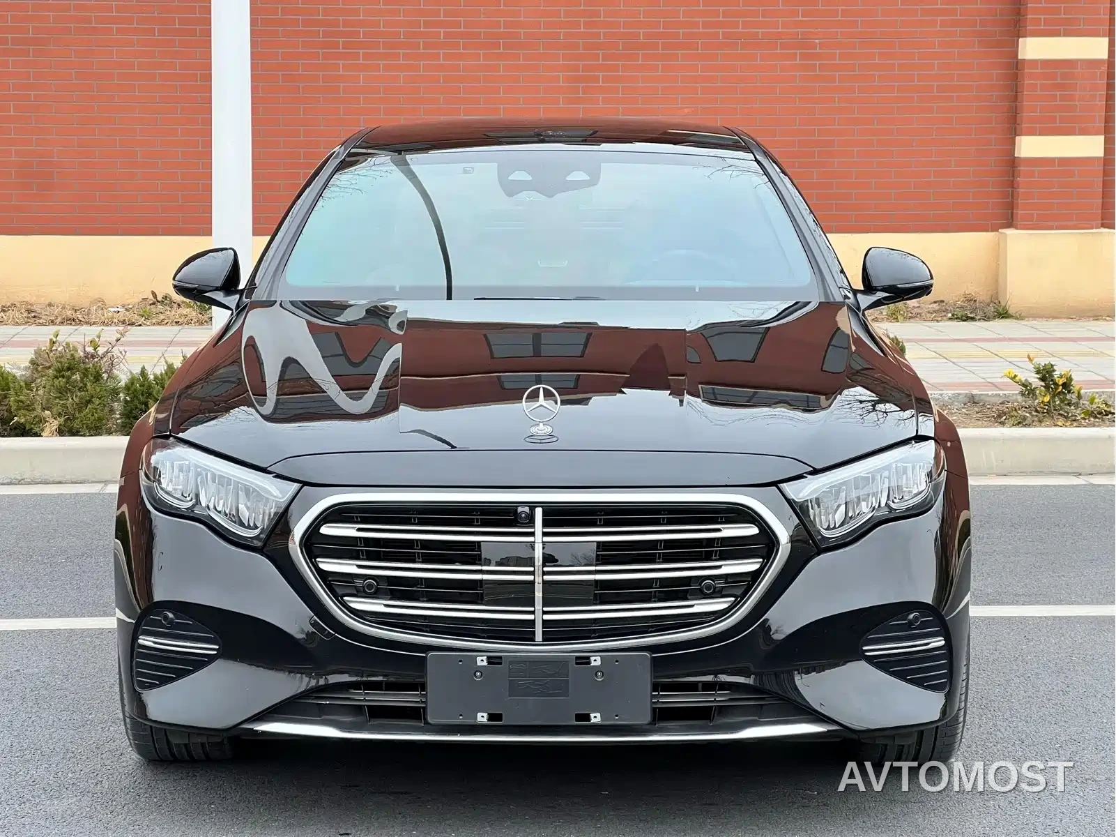 Mercedes-Benz E-Class 2024 Facelift E 300 L Luxury — фото 2