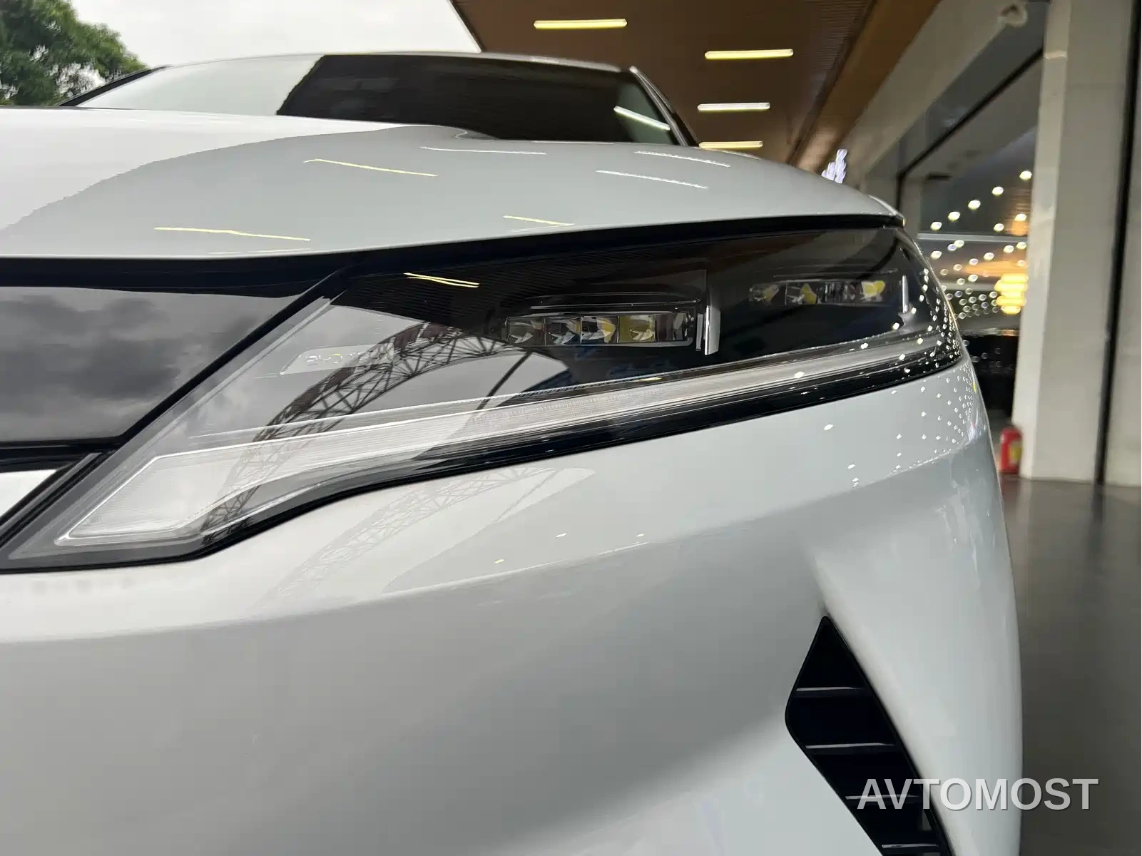 BYD Yuan UP 2025 Model 301KM Navigator — фото 13