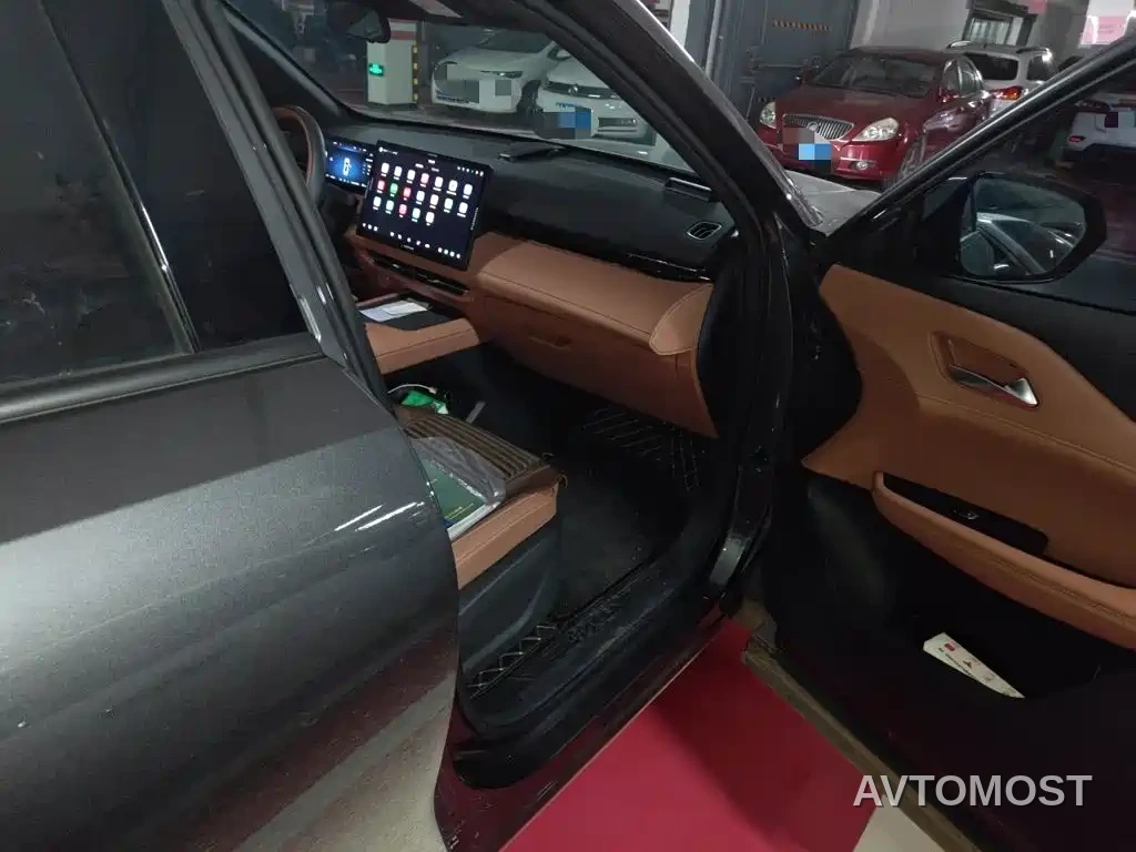 Changan UNI-Z New Energy 2024 Blue Whale Smart Electric iDD 125km Leading Model — фото 19