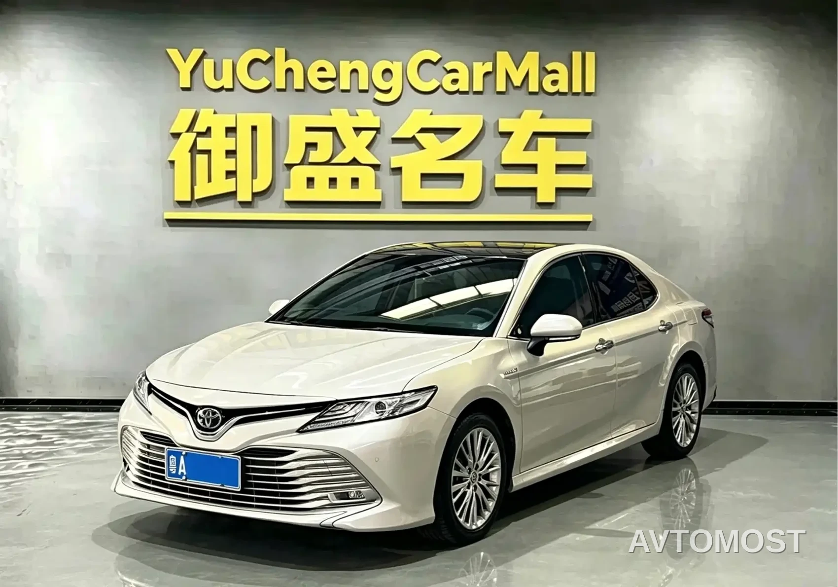 Toyota Camry 2021 Hybrid 2.5HG Luxury Edition — фото 1