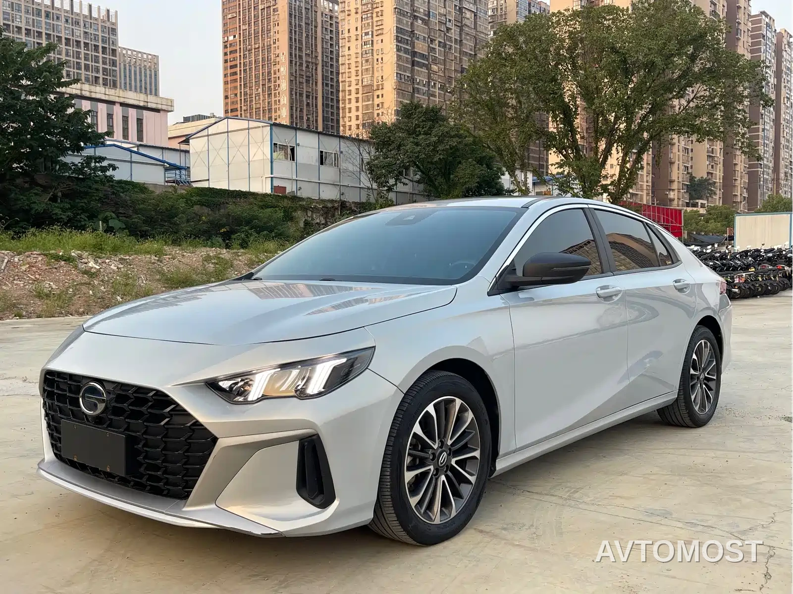 GAC Trumpchi Emkoo 2023 Shadow Leopard H High-Efficiency Hybrid — фото 1