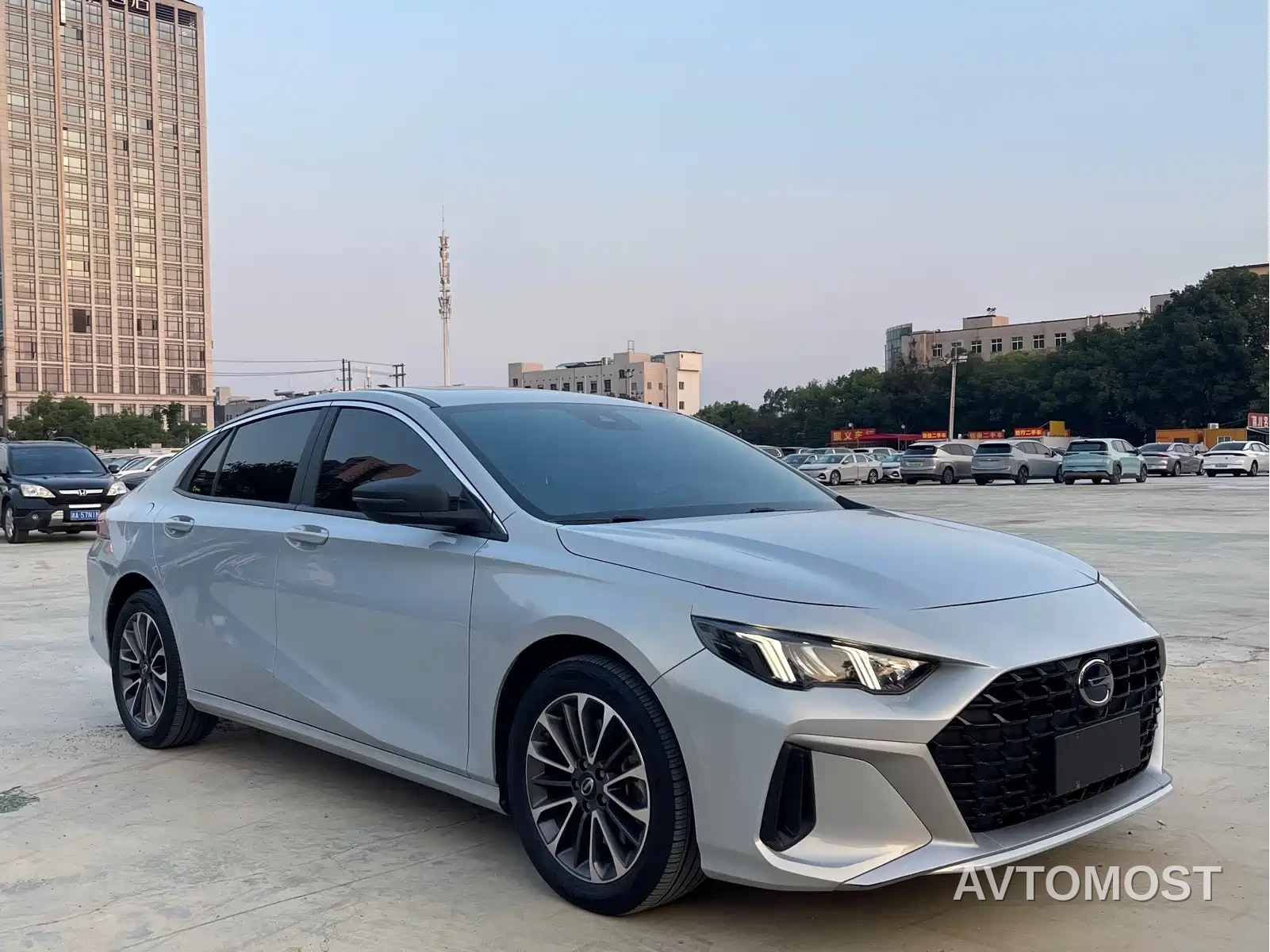 GAC Trumpchi Emkoo 2023 Shadow Leopard H High-Efficiency Hybrid — фото 3