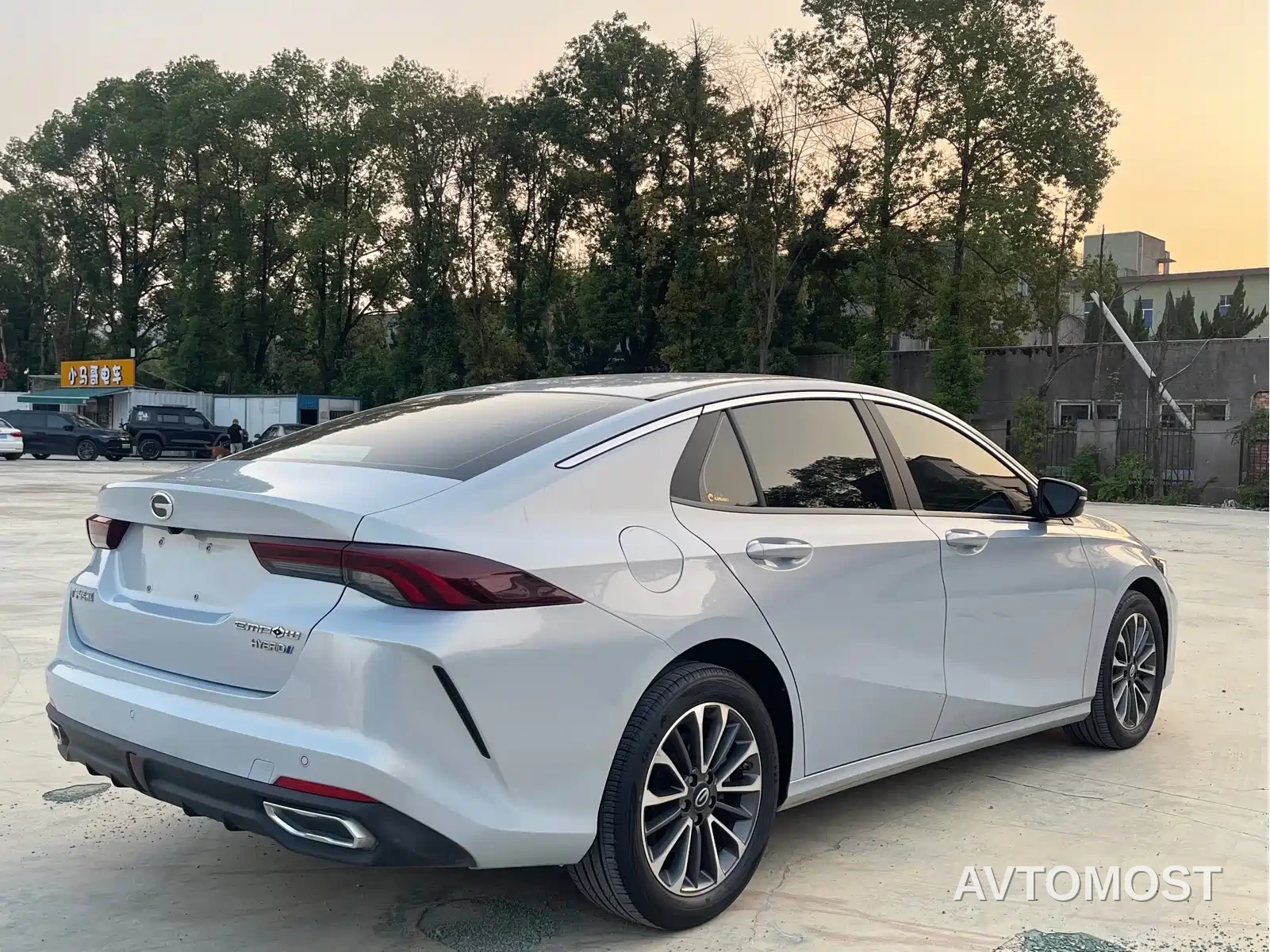 GAC Trumpchi Emkoo 2023 Shadow Leopard H High-Efficiency Hybrid — фото 4